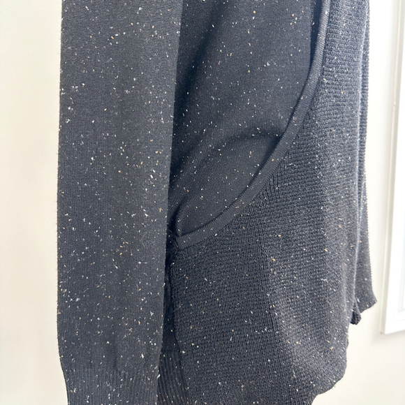 Chloe & Jasmine Waffle Knit Cardigan Black Size Small Large Pockets Speckled NWT - Picture 3 of 10
